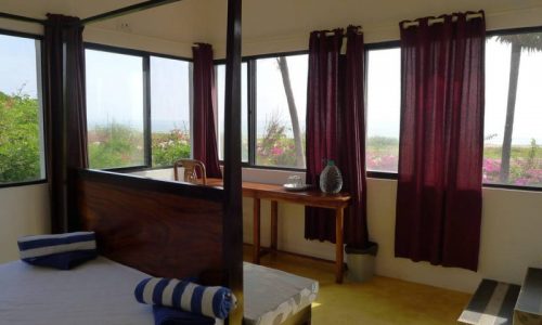 180-Degrees-Sea-view-Double-Room-2-800x534-1-500x300